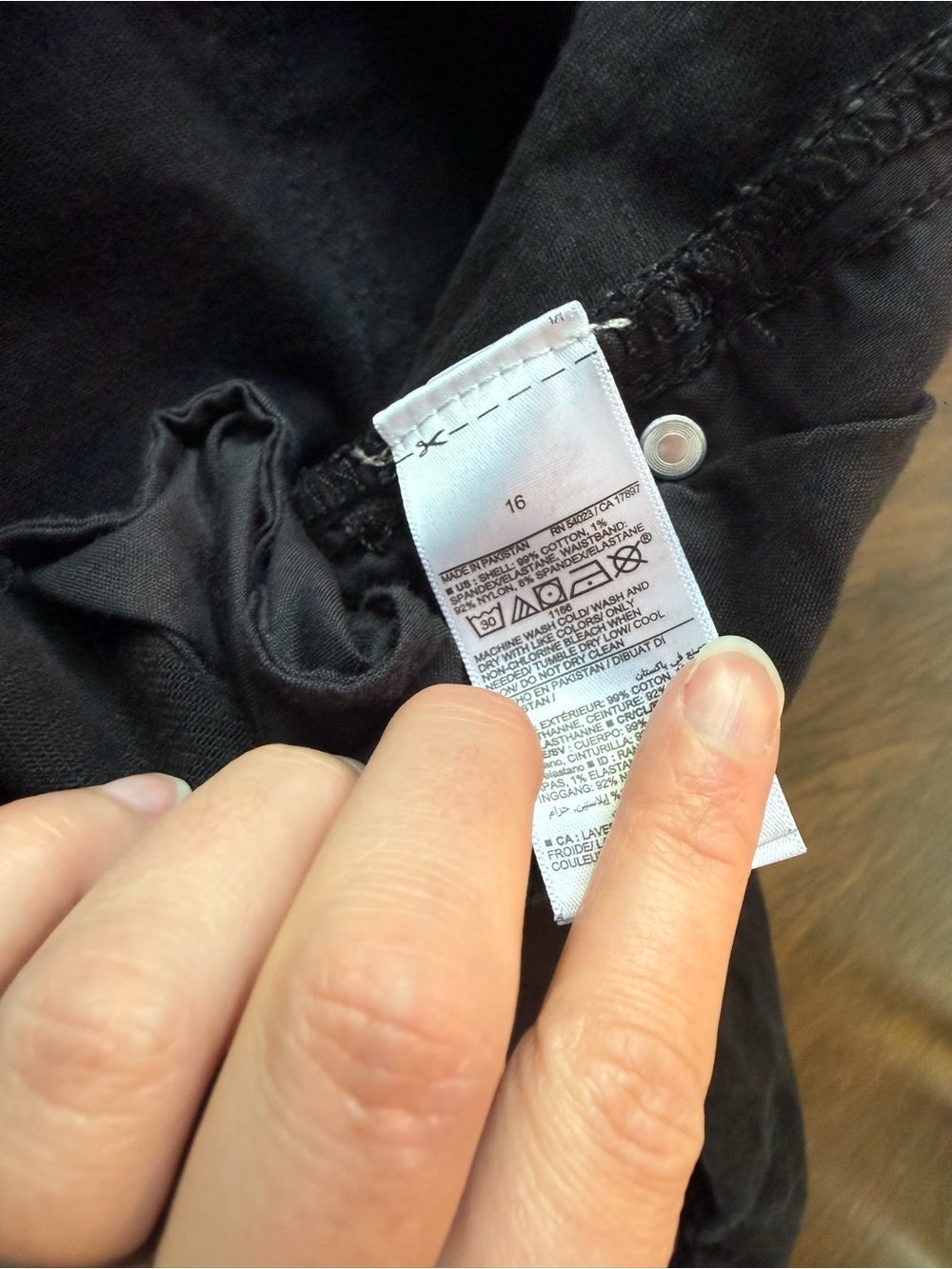 Maternity pants bundle - Picture 13 of 13